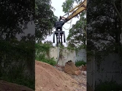 Maszyna do kopania GuangLin z kamieniarzem / zbieraczem drewna